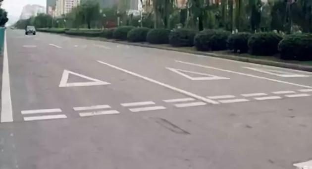 黄白线_白线黄线代表什么意思_白线黄线蓝线分别代表什么线