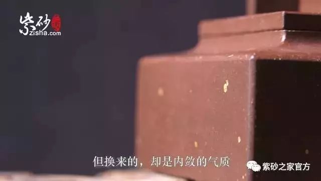 我见犹怜_怜见心光_怜见的意思