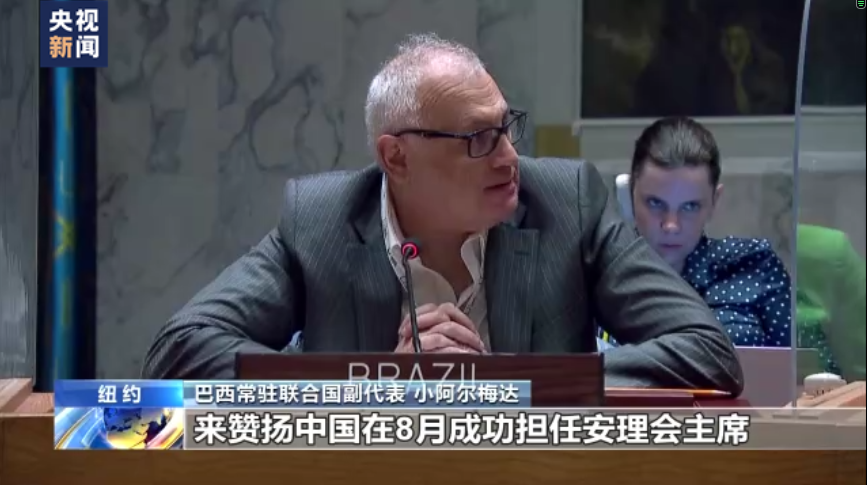 会心一笑_一笑心就痛_一笑心都化了什么意思