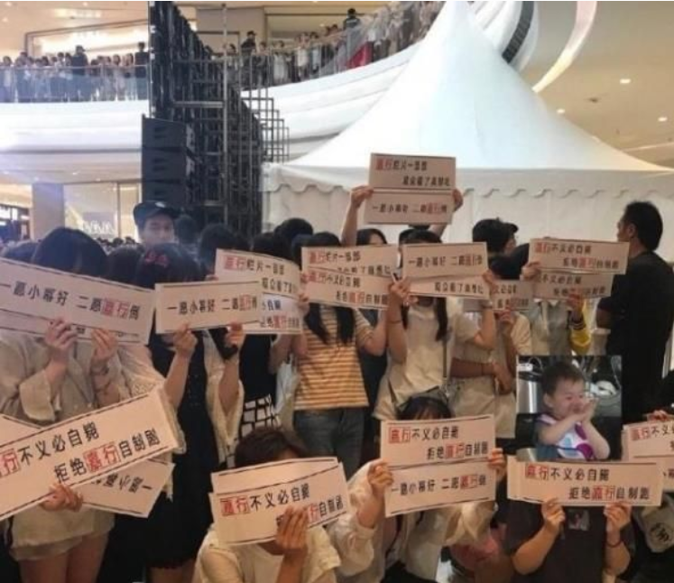 自作多情是什么意思_多一点自知之明少一点自作多情_自作多情