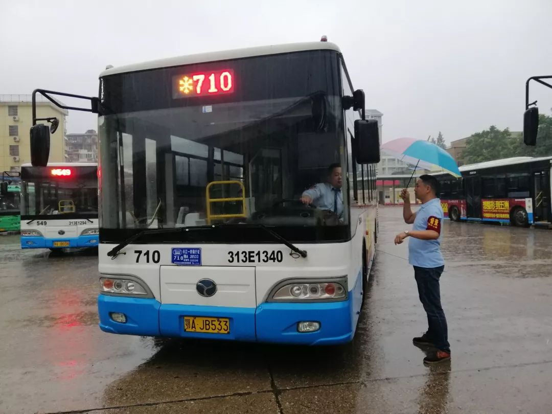 共同努力英语_共同努力一起加油的句子_共同努力