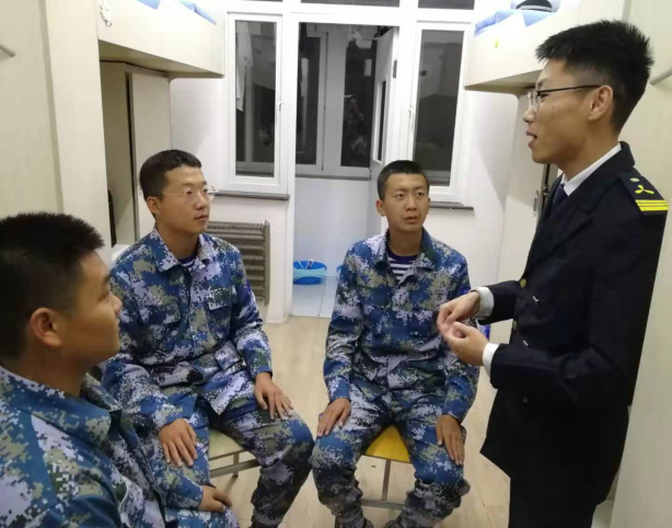 敬业乐群的读音_敬业乐群是哪个学校的校训_敬业乐群