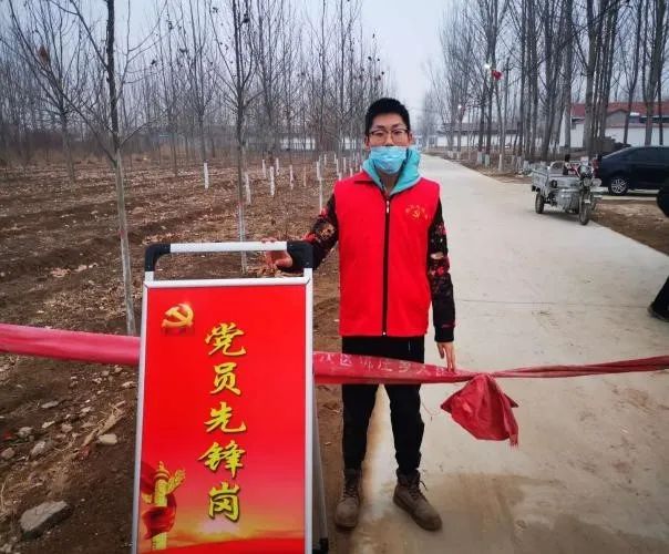 敬业乐群_敬业乐群是哪个学校的校训_敬业乐群的读音
