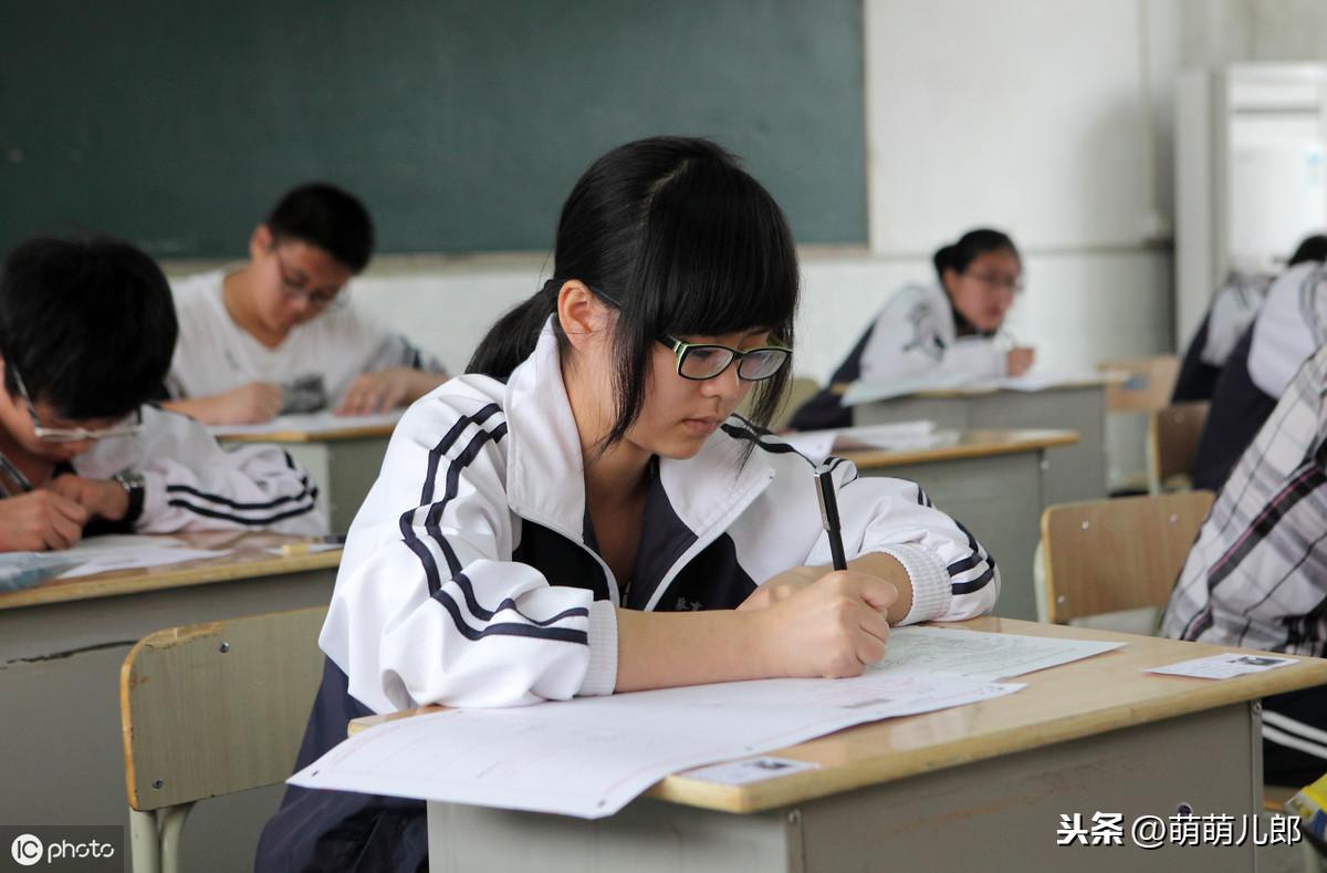 耸的组词_耸_耸怎么读
