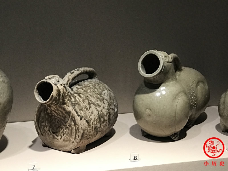 古代男子溺器照片：形状威武体现征服欲，皇宫曾专设官员管理
