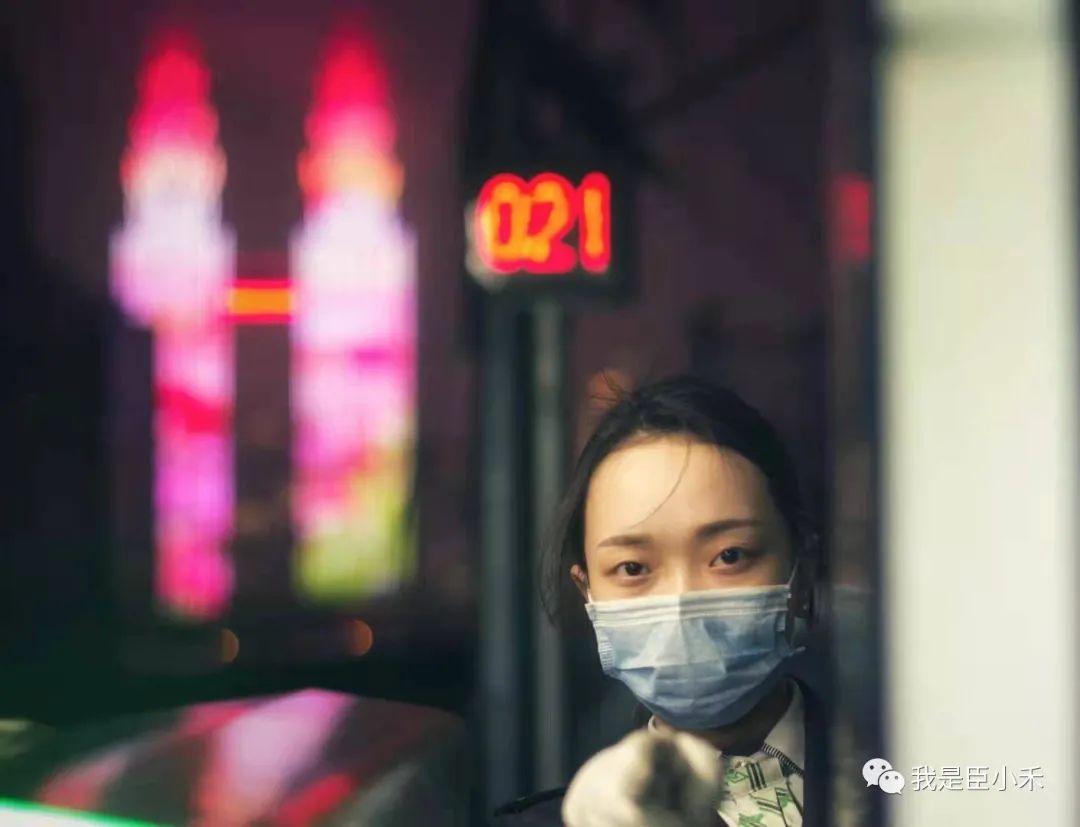 敬业乐群_敬业乐群的读音_敬业乐群是哪个学校的校训