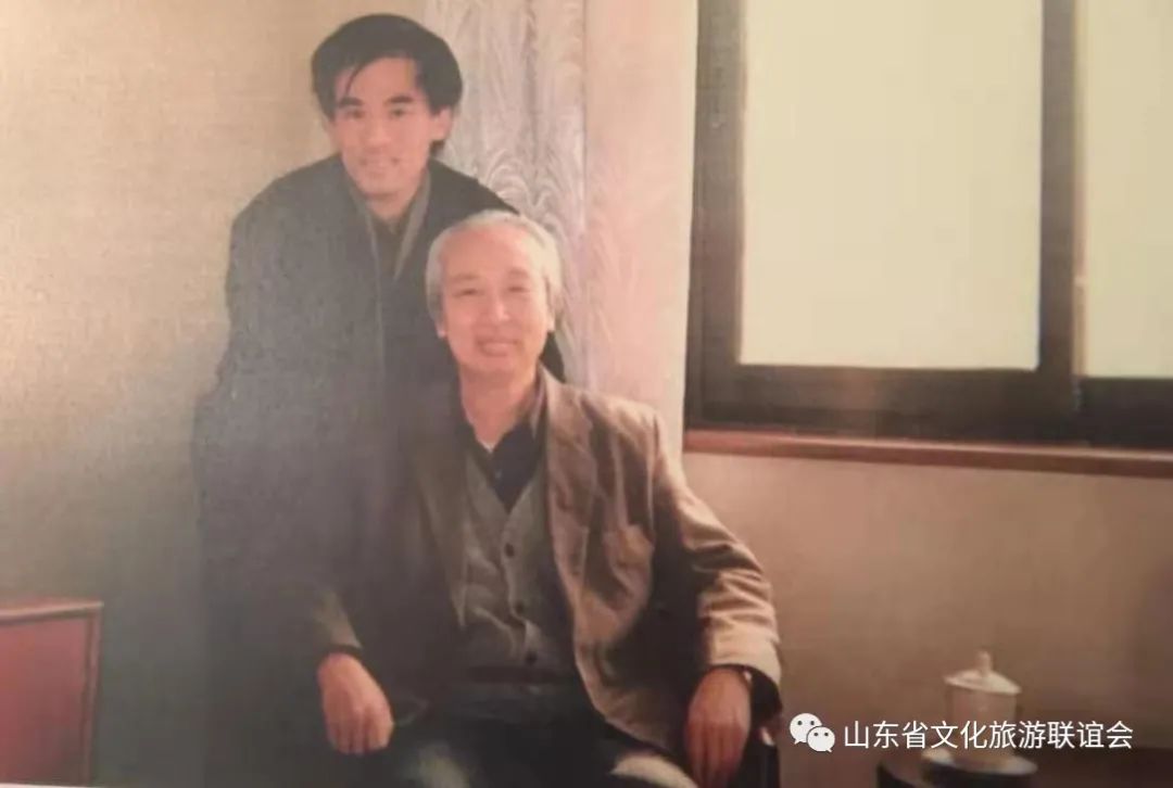 敬业乐群的读音_敬业乐群是哪个学校的校训_敬业乐群