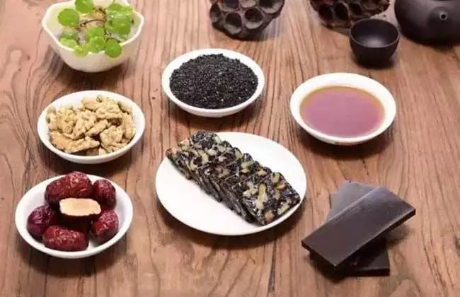 肤凝若脂_肤如凝脂_肤如凝脂的凝脂是什么