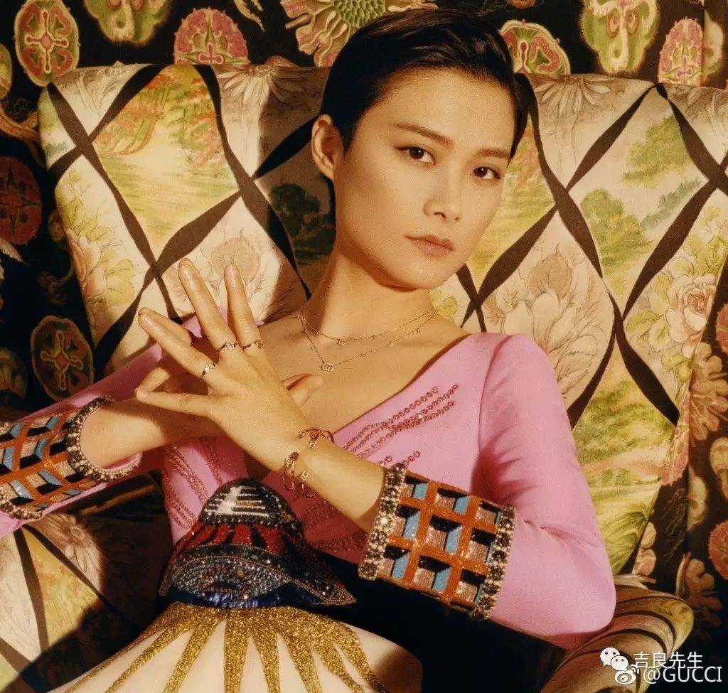 一个虫一个卑_卑怎么读_卑