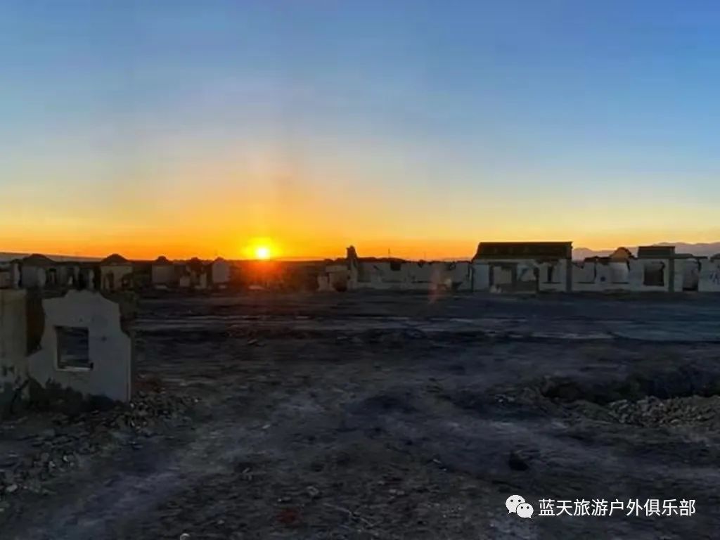 蓝天旅游_蓝天旅游景点有哪些地方好玩_蓝天旅游官网