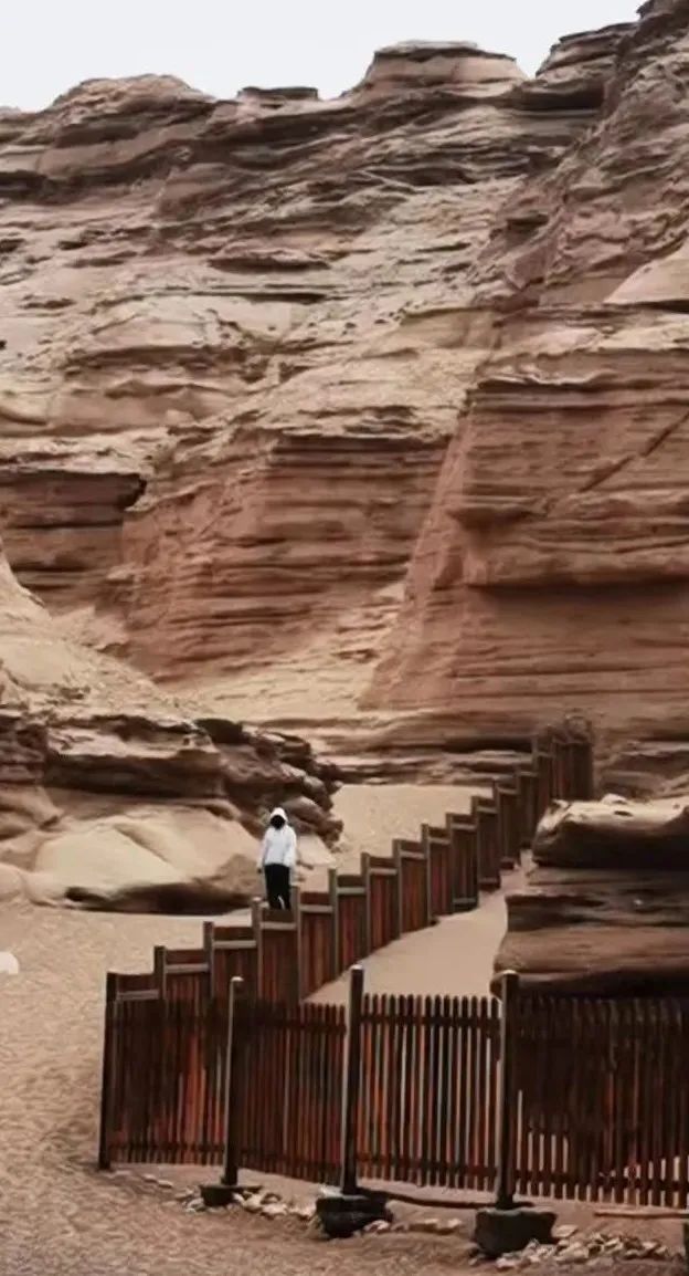 蓝天旅游_蓝天旅游景点_蓝天旅游官网