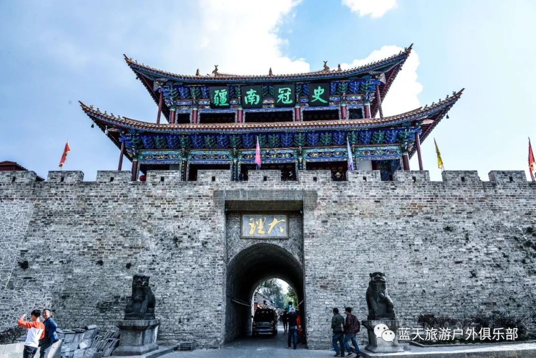 蓝天旅游官网_蓝天旅游景点有哪些地方好玩_蓝天旅游