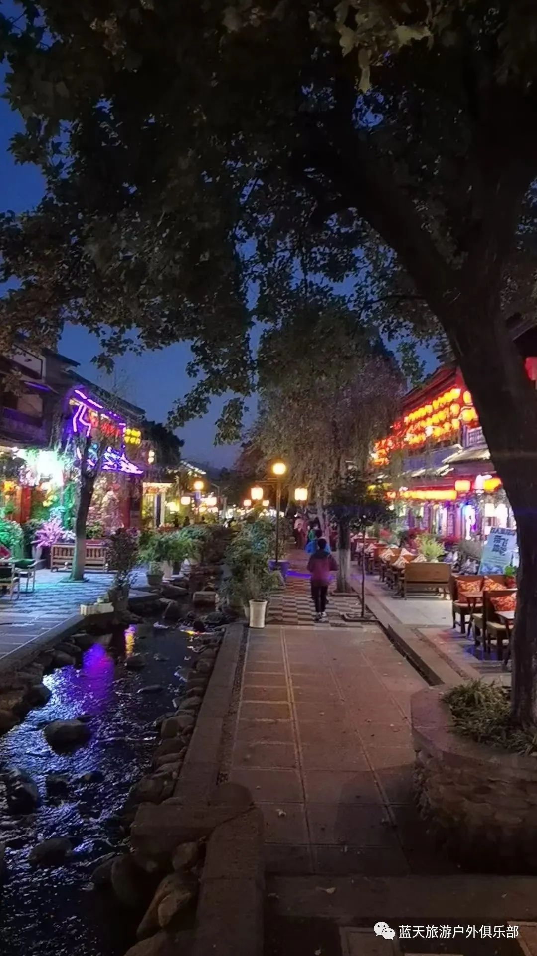 蓝天旅游官网_蓝天旅游景点有哪些地方好玩_蓝天旅游