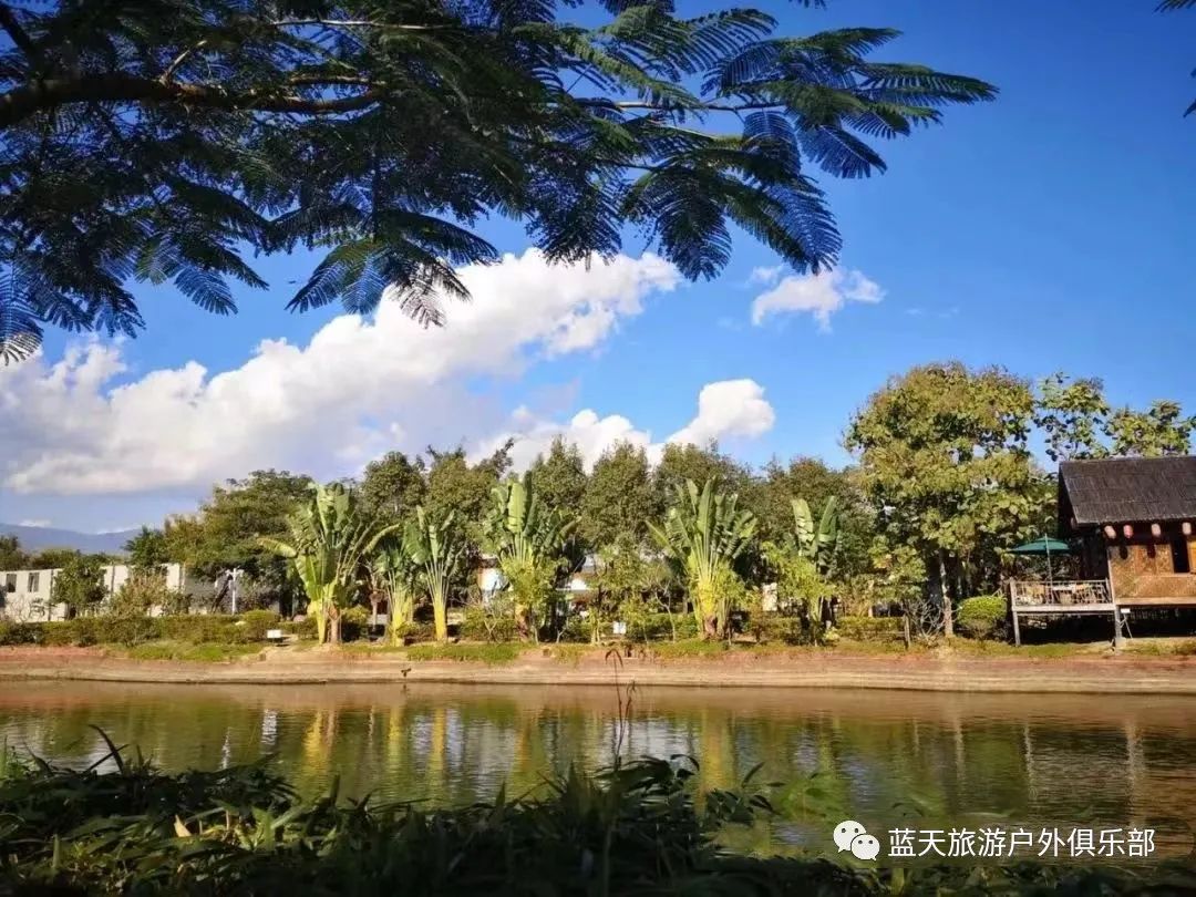 蓝天旅游_蓝天旅游景点有哪些地方好玩_蓝天旅游官网