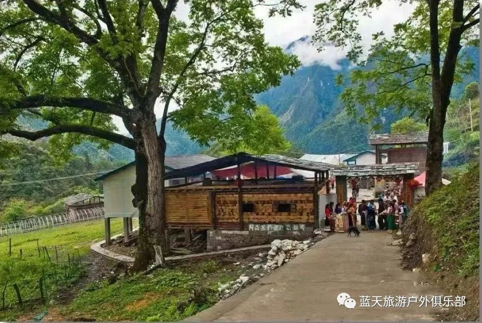 蓝天旅游景点有哪些地方好玩_蓝天旅游官网_蓝天旅游