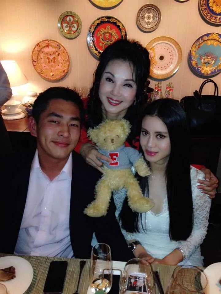 林爱儿结婚了吗_林爱儿_林爱儿与何超盈