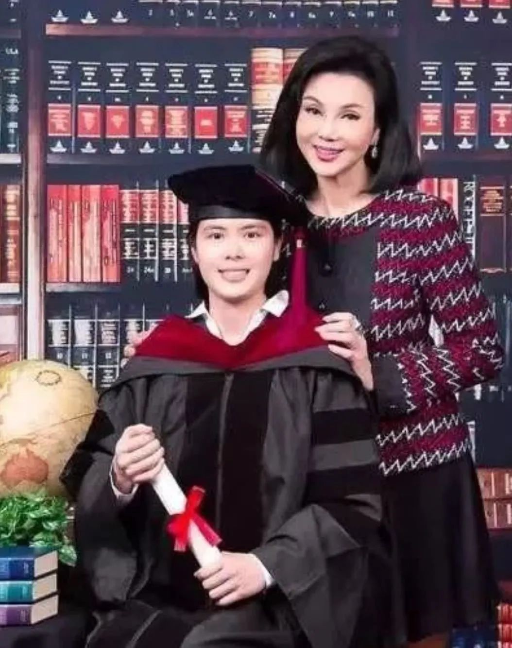 林爱儿与何超盈_林爱儿结婚了吗_林爱儿