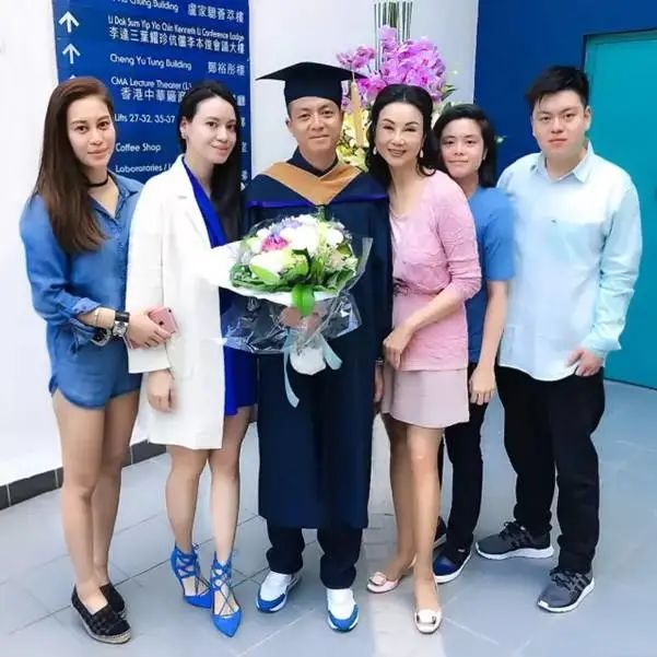 林爱儿_林爱儿结婚了吗_林爱儿与何超盈