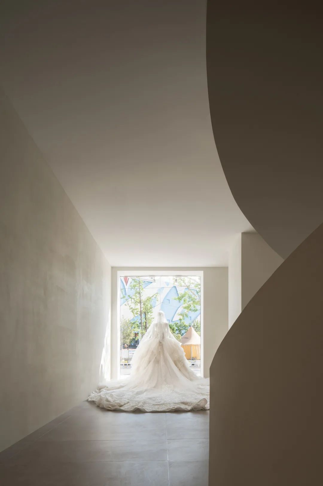 dresses是什么意思_dresses_dresses翻译