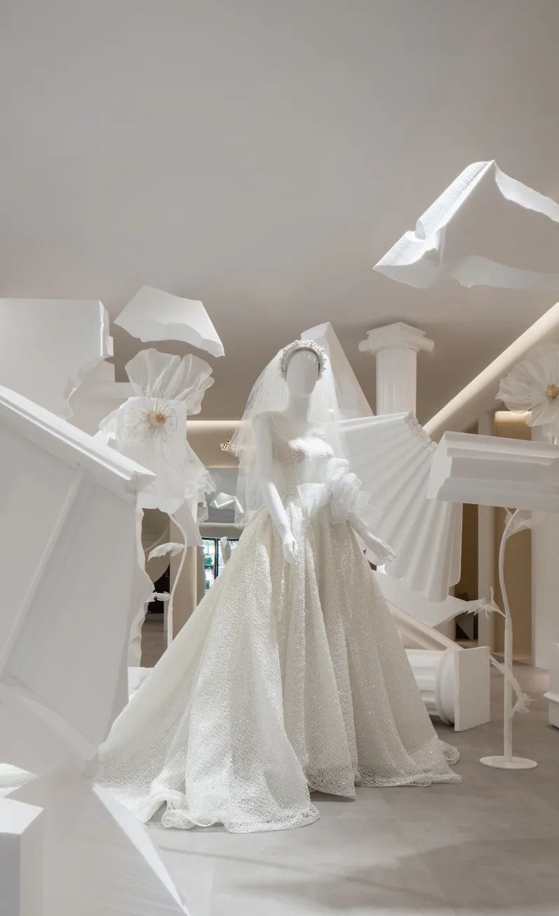 dresses翻译_dresses_dresses是什么意思