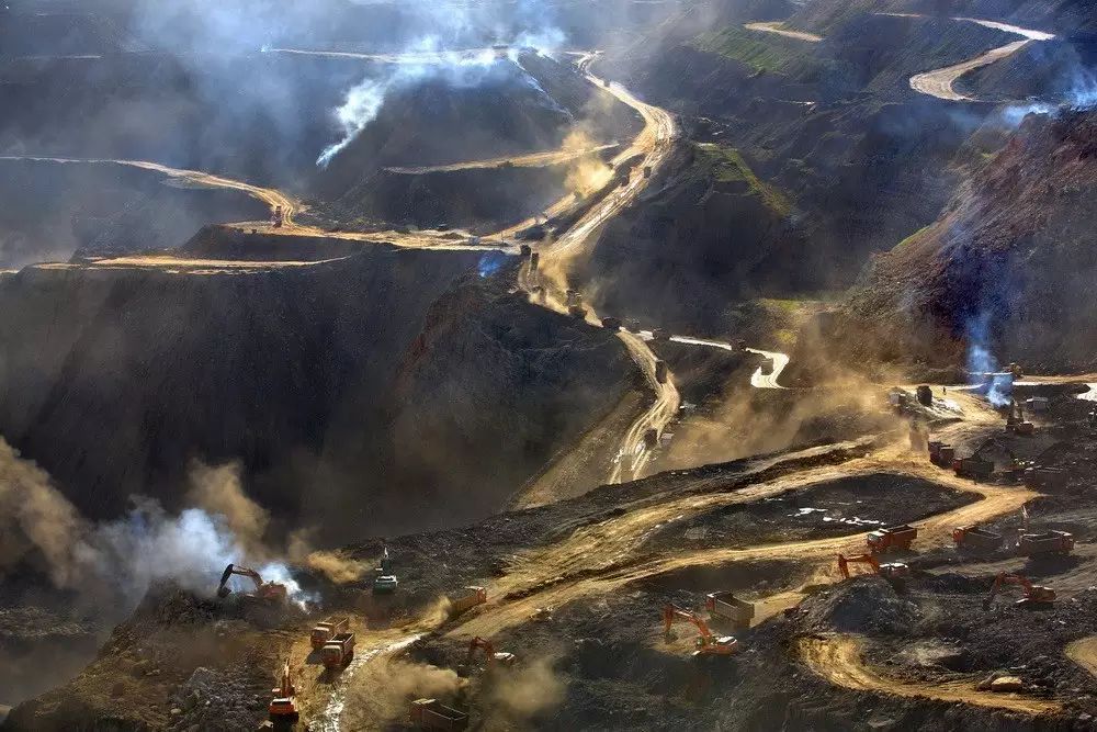 逢山开路_逢山开路是不是成语_逢山开路下一句