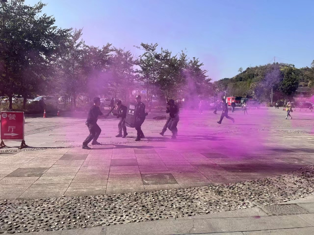 耸的组词_耸_耸怎么读