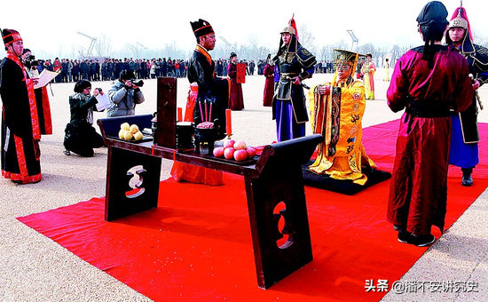 绝地通天的主要内容_绝地天通_王朔起初绝地通天