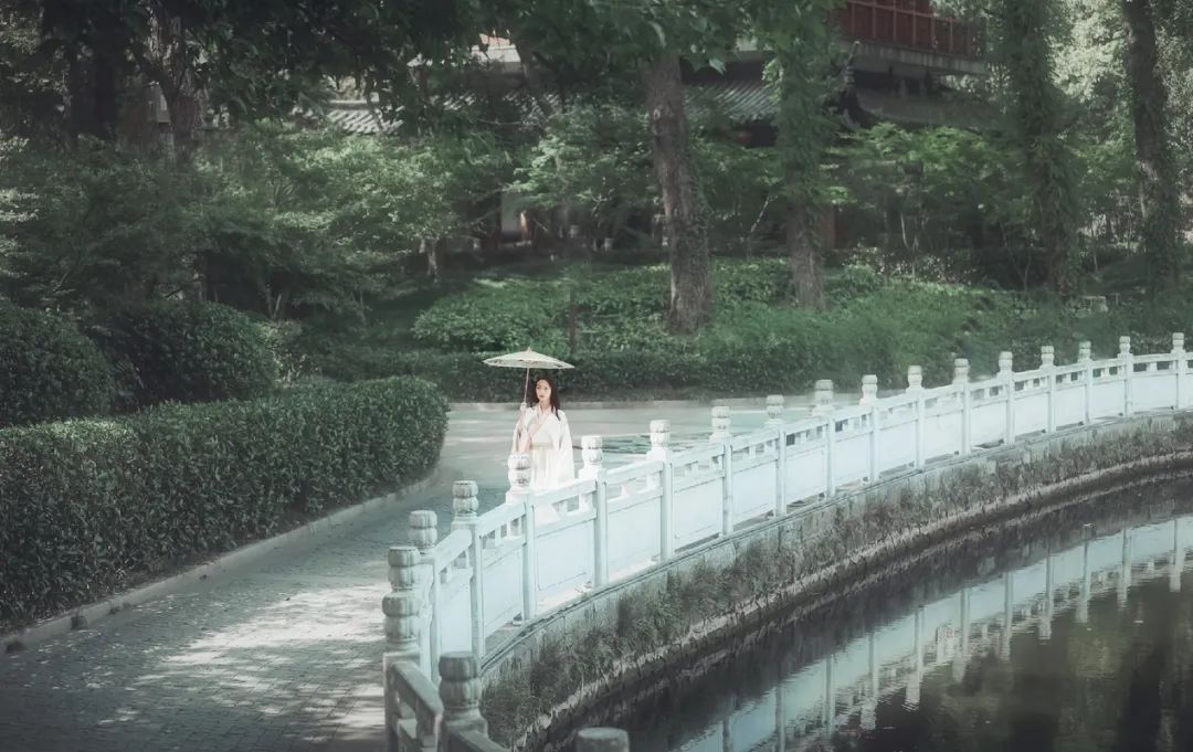 夹枪带棒_夹枪带棍是什么意思_夹枪带棒读音