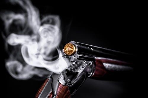 震耳欲聋_耳朵被震聋了怎么办_神经性耳龙聋治疗概率
