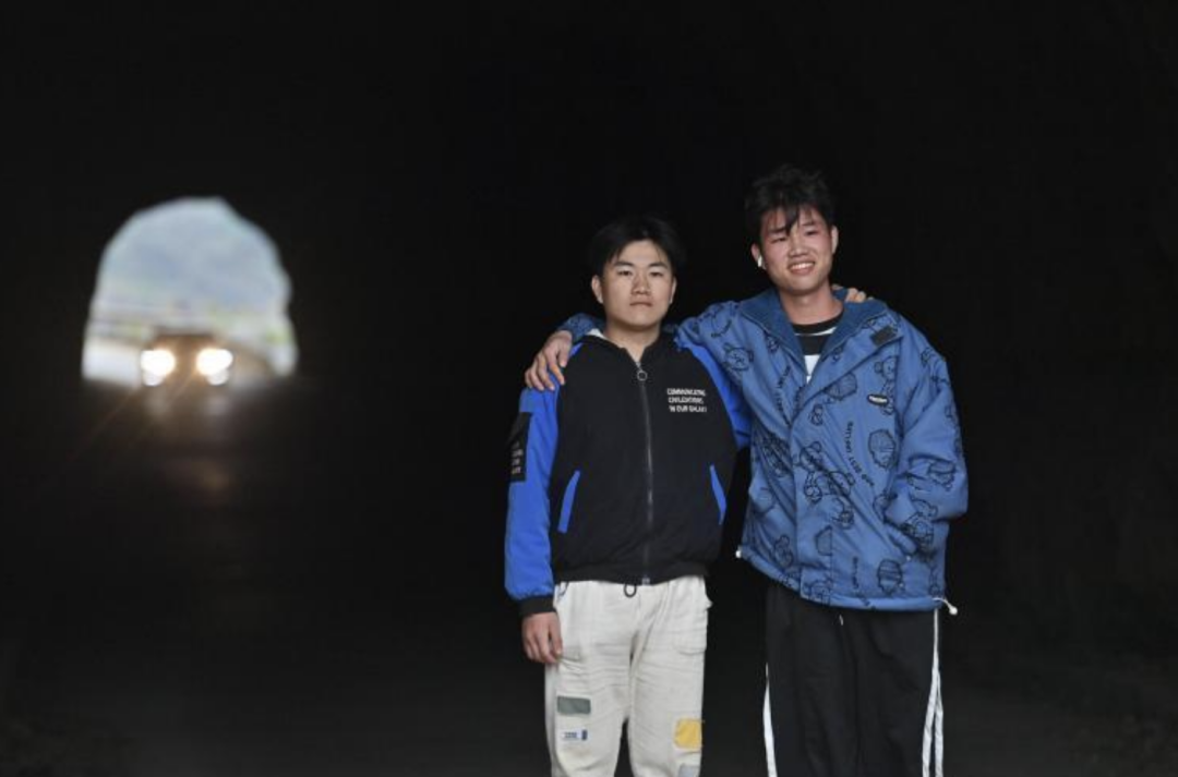 爬_爬的英文_爬怎么写爬行的爬
