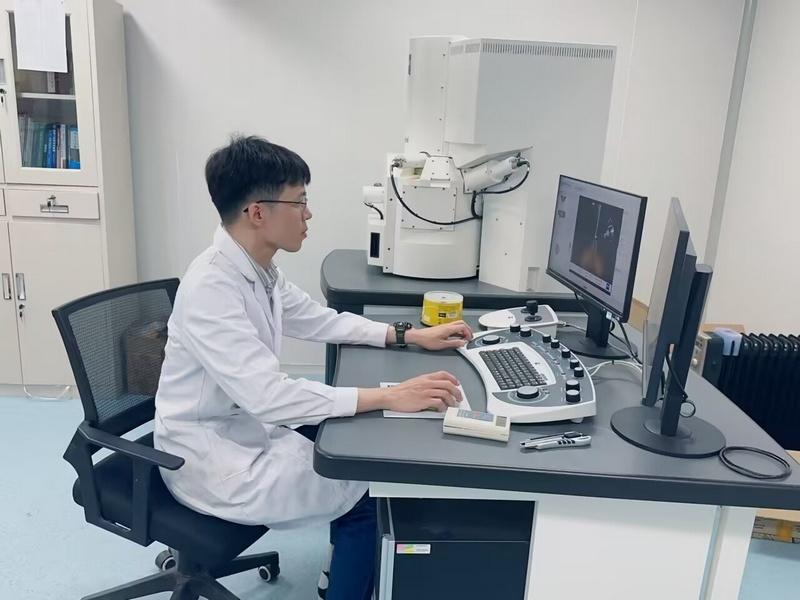 alcohol是酒的意思吗_alcoholic怎么读_alcohols