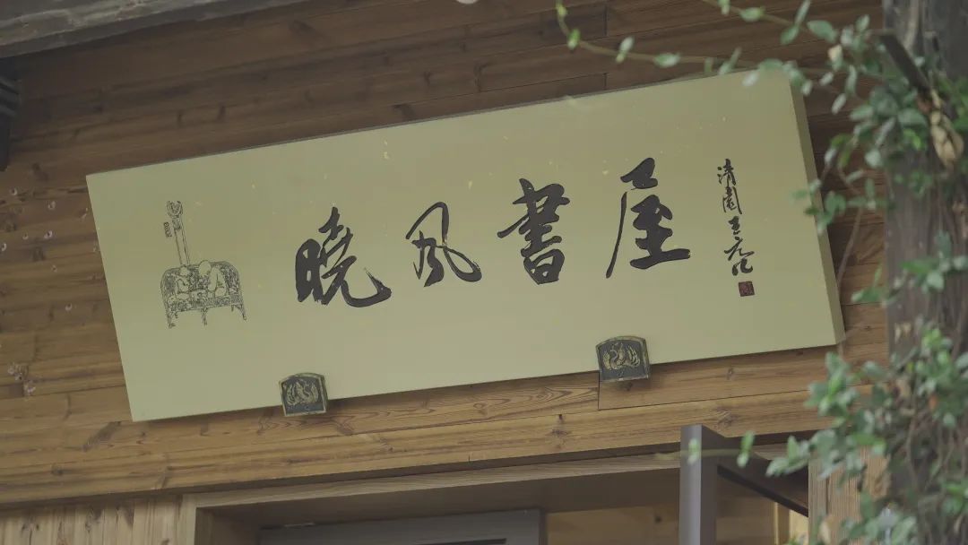 哺育_哺育之恩_哺育的意思