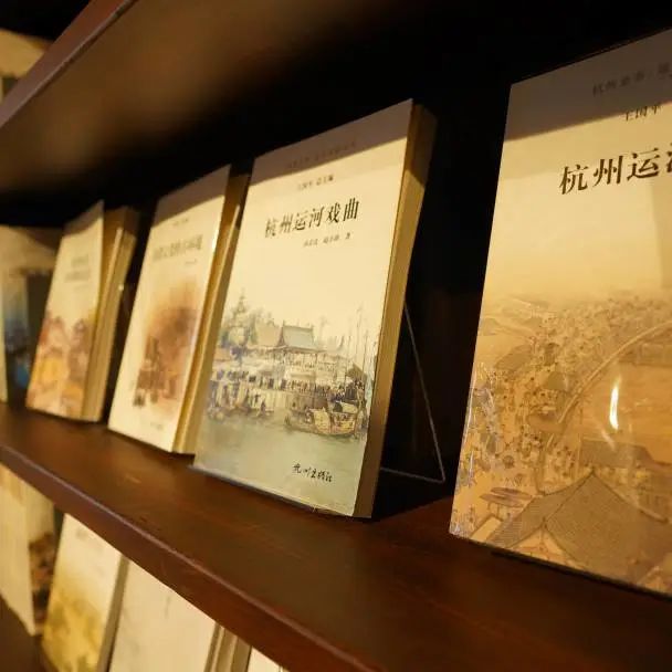 哺育_哺育之恩_哺育的意思