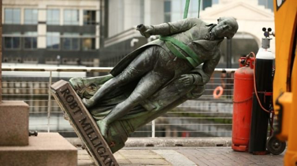 erected翻译_erected_erected