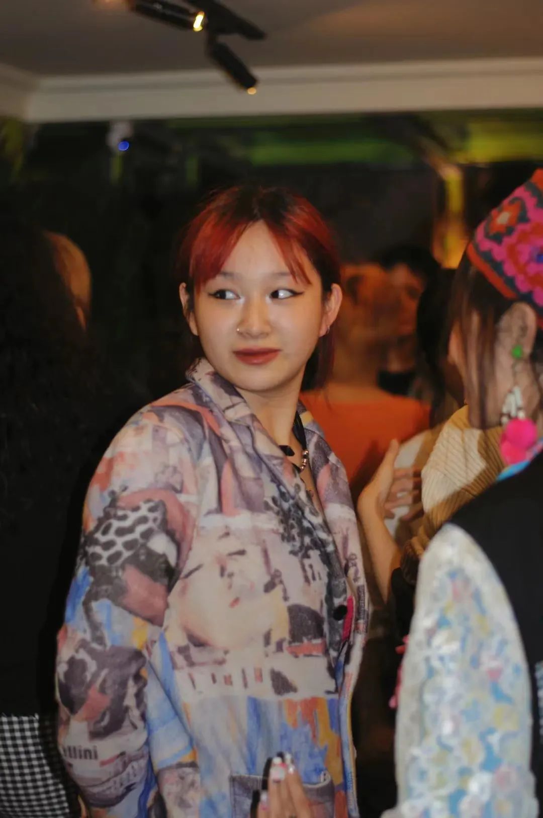 夸_夸赞的夸奖的反义词_夸领导怎么夸