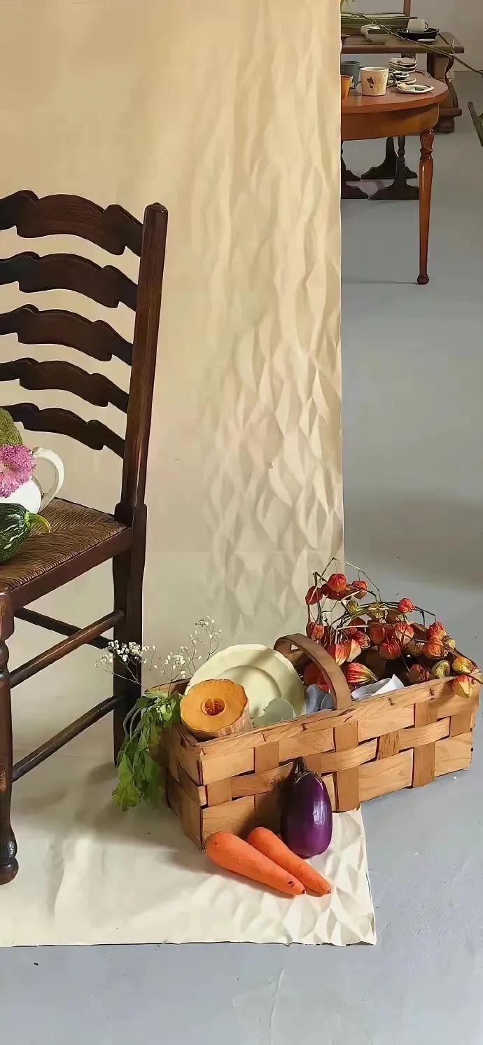 sneaking翻译_sneaking什么意思_sneaking