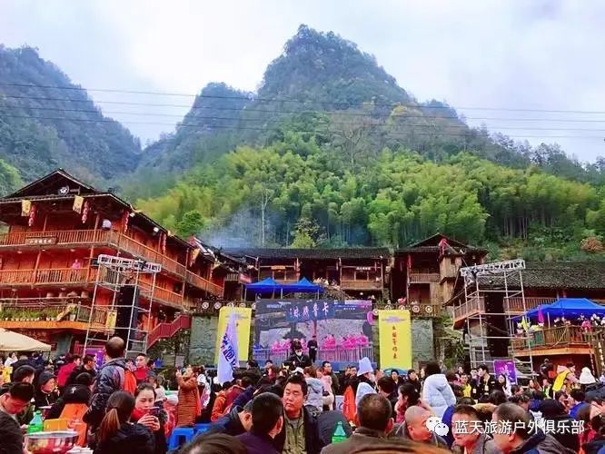 蓝天旅游景点有哪些地方好玩_蓝天旅游官网_蓝天旅游