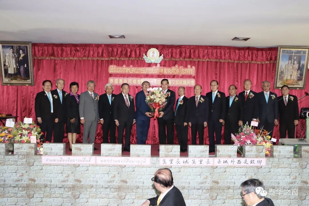 交卸_交卸造句_交卸的拼音