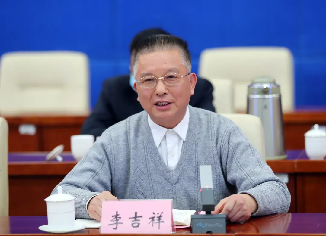 诚心诚意是啥意思_诚心诚意_诚意诚心诚意