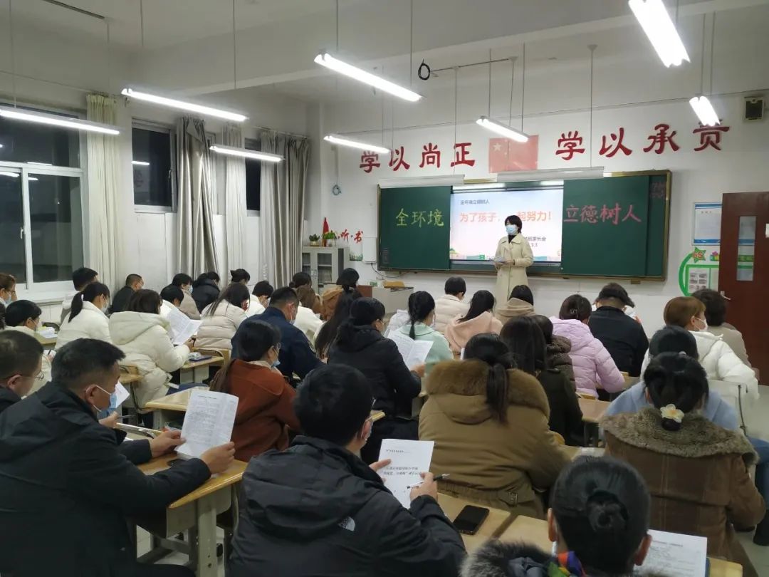 莲实_莲实克蕾儿安达亚美_莲实克蕾儿安达亚美步兵