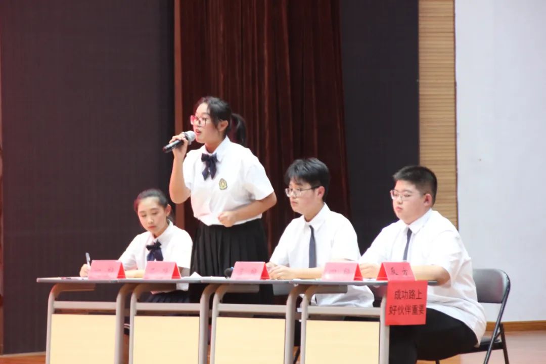 莲实重彦_莲实_莲实克蕾儿最骚哪一部