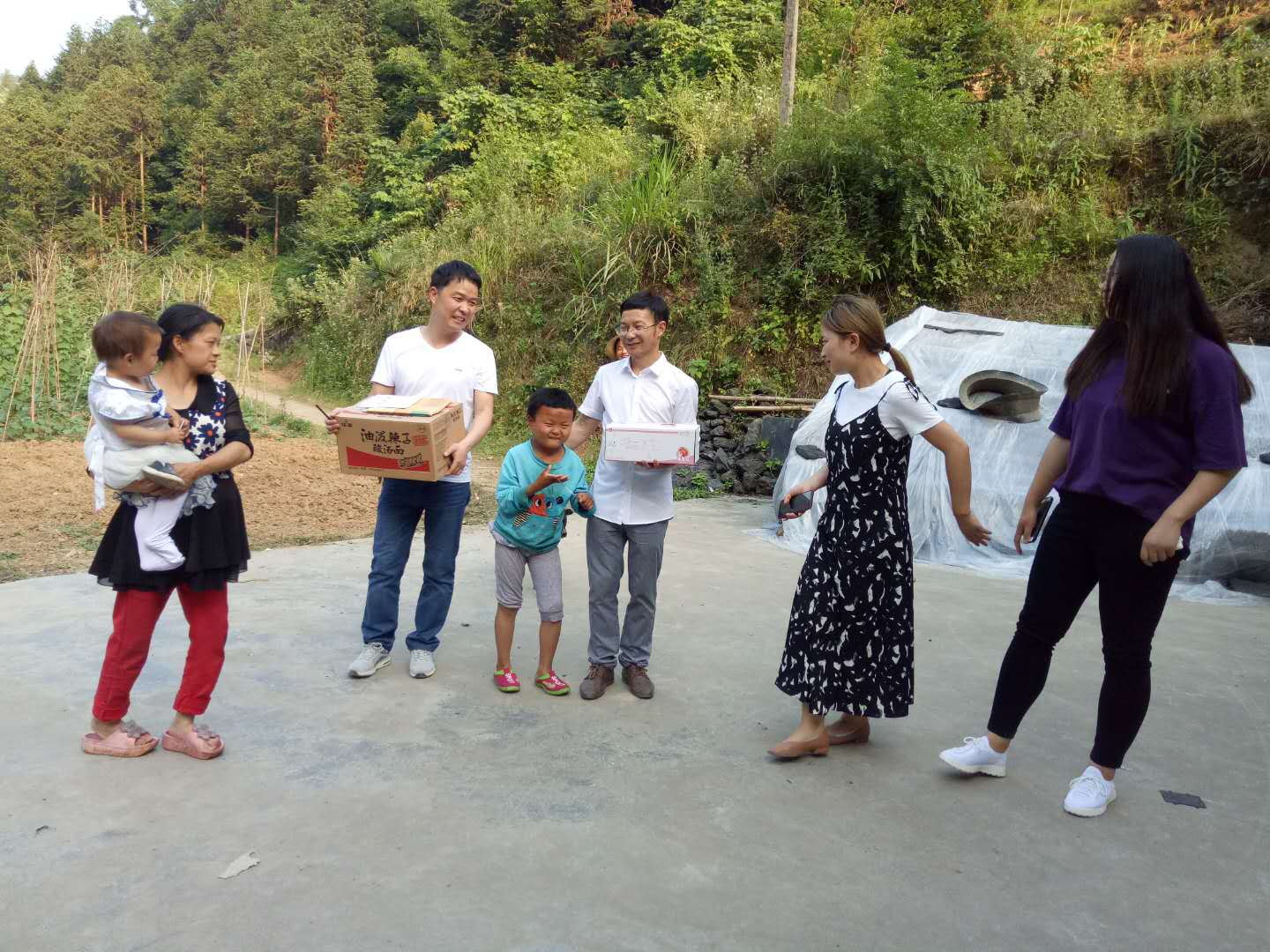 落地窗_一个不落_落的读音