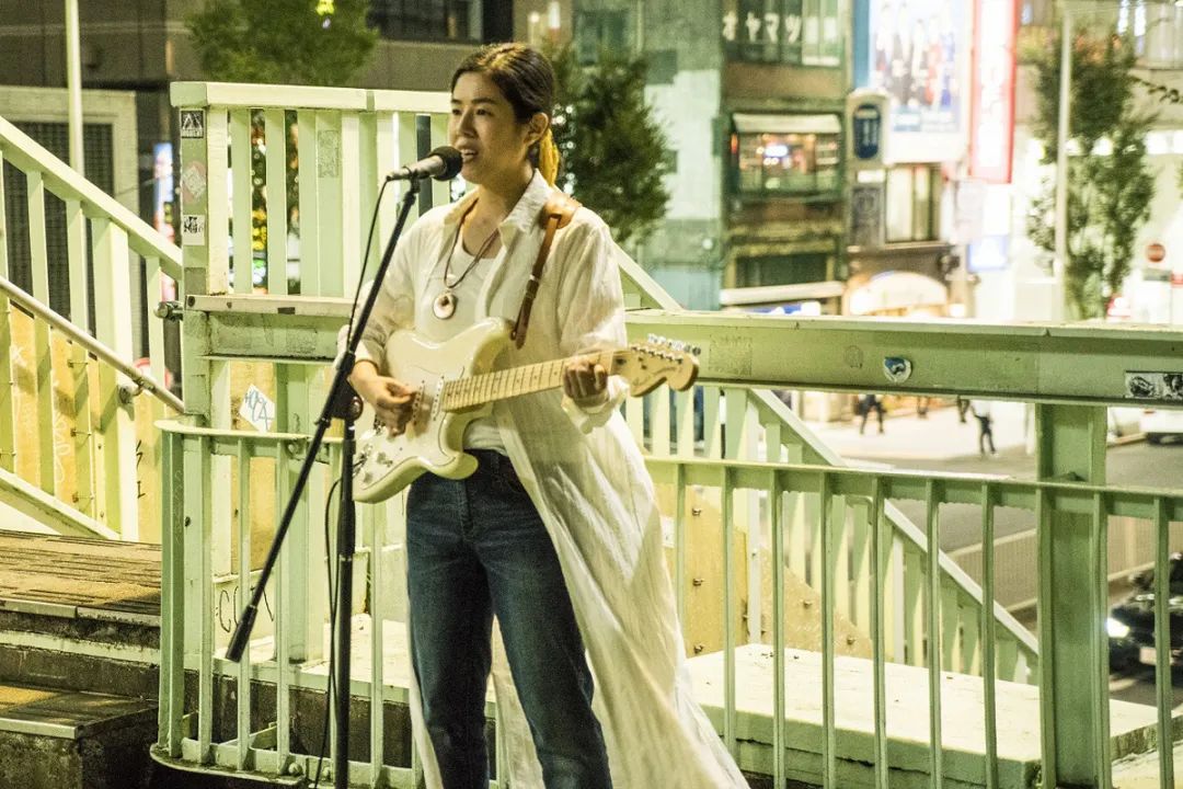 扬扬得意洋洋得意哪个正确_得意扬扬_扬扬得意造句