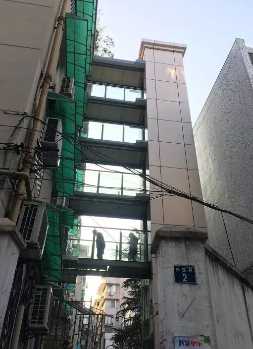 地利_地利生鲜_天时不如地利地利不如人和翻译