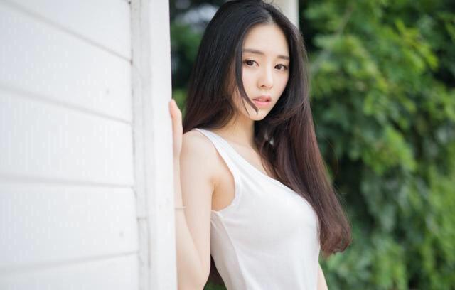 显牙齿白的口红颜色_红口白牙_显牙白的口红色