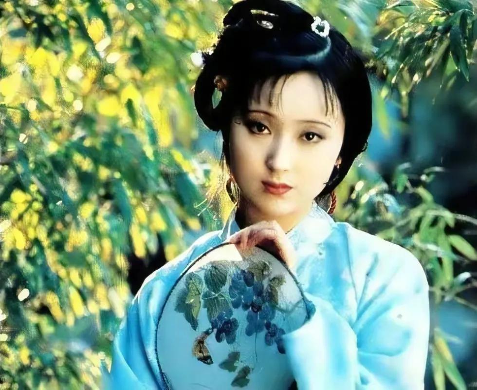 我见犹怜_怜见在下什么意思_怜见的意思