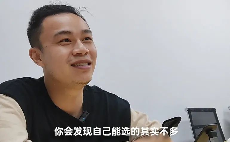 尾吊车图片_尾吊车的参数表_吊车尾