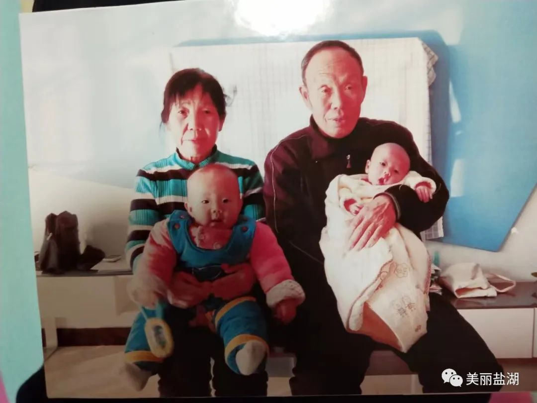 弄孙含饴诗词_含饴弄孙_弄孙含饴颐养天年的意思