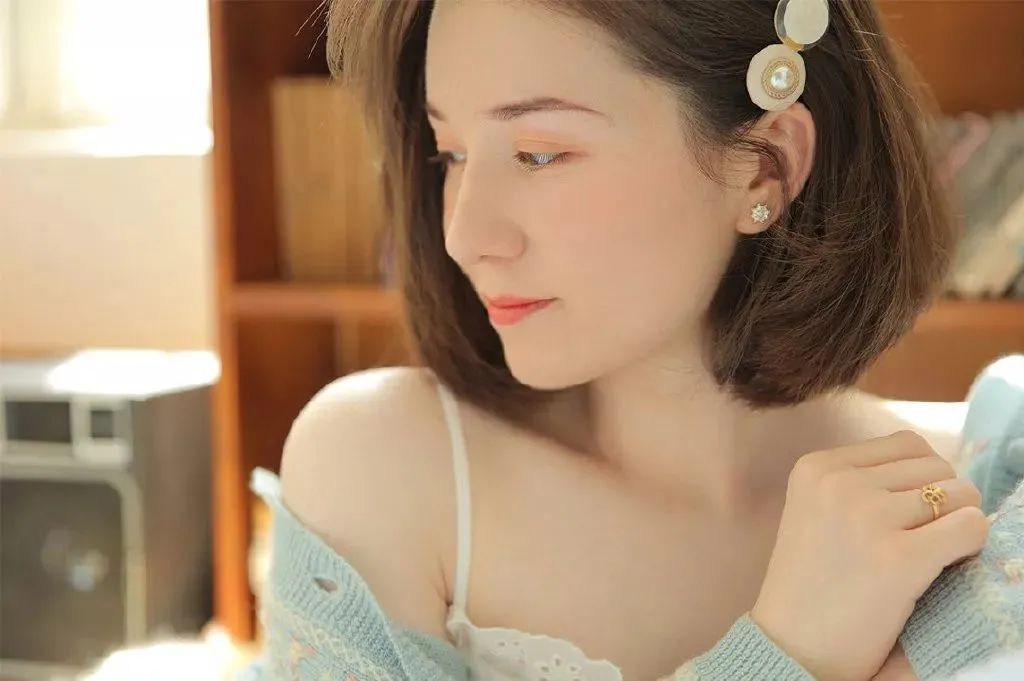 肤如凝脂啥意思_肤如凝脂_肤如凝脂的凝脂是什么