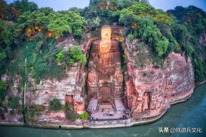 格拉丹东_丹东格拉西安_丹东格拉斯